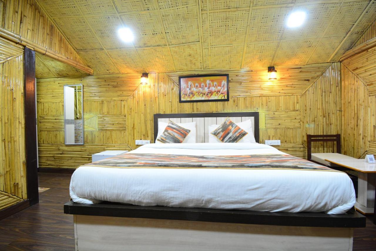 Hotel Bamboo Castle Jaipur Dış mekan fotoğraf